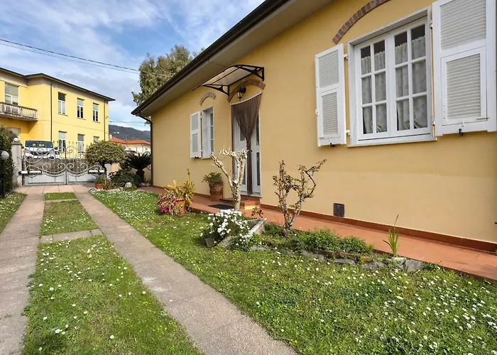 Lunigiana - Casa Anita Con Giardino *